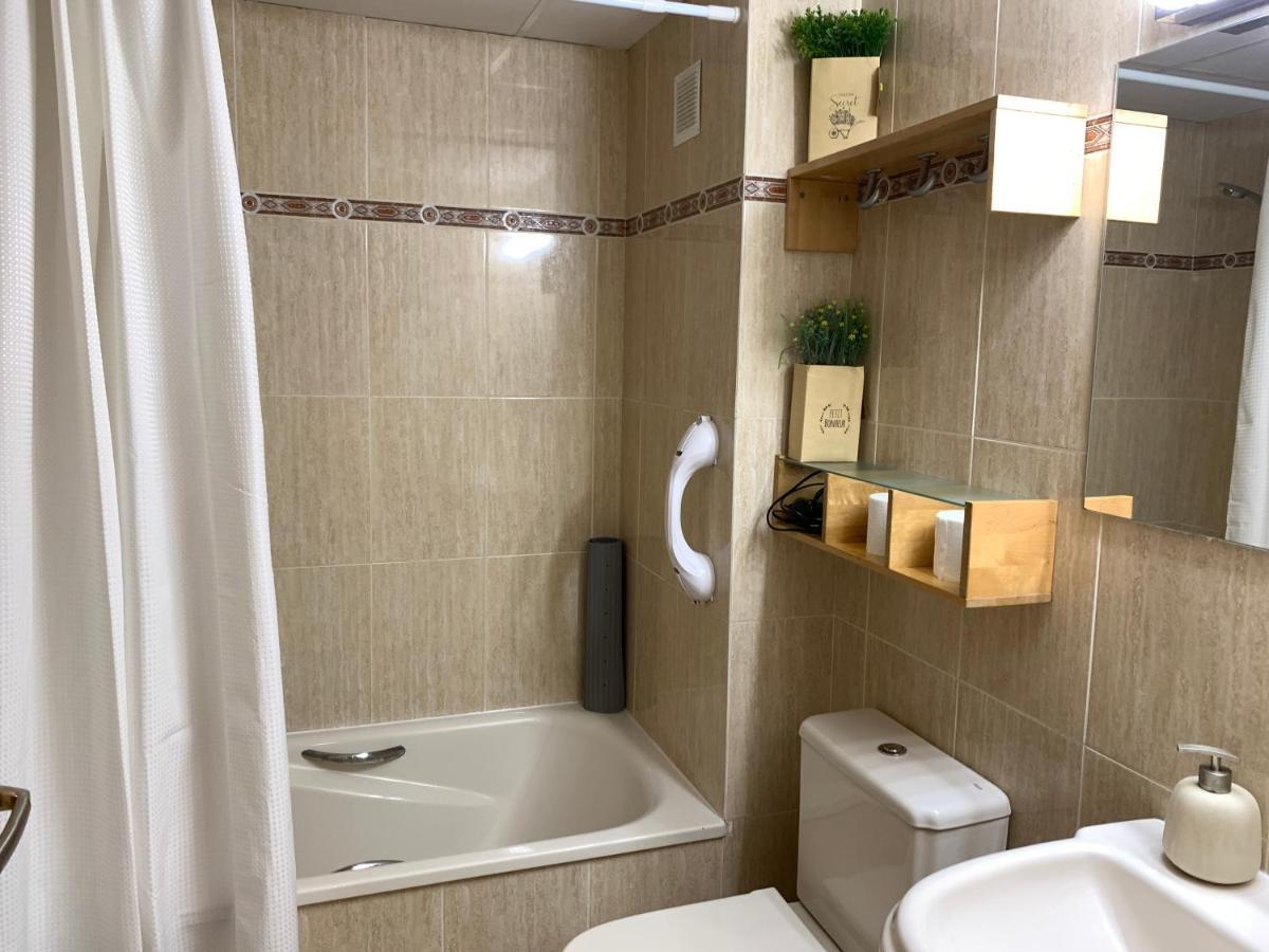 Acogedor Apartamento Con Piscina En Vilafortuny, كامبريلس المظهر الخارجي الصورة